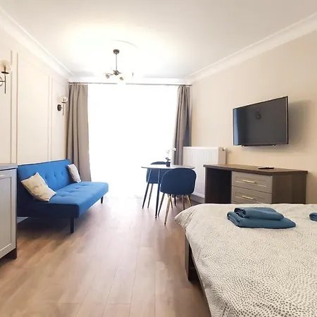 Arianska 8a By Homeprime Krasków